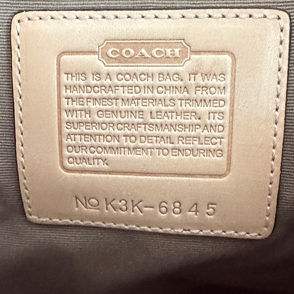 Coach Y2K PINK Signature Hobo Soft Clip Women's Bag - Picture 5 of 5